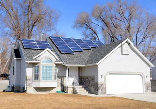 The-advantages-of-a-solarpowered-home-16001137-34306-0-14063340-500-5a465709a9a87