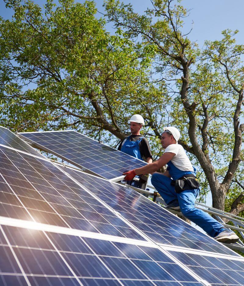 experts installing solar panels