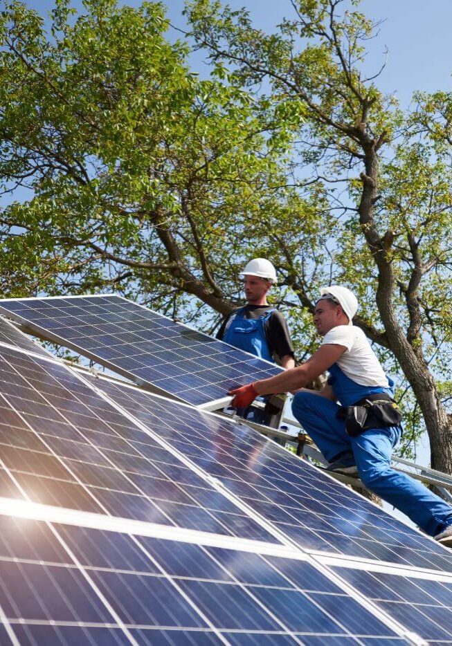 experts installing solar panels